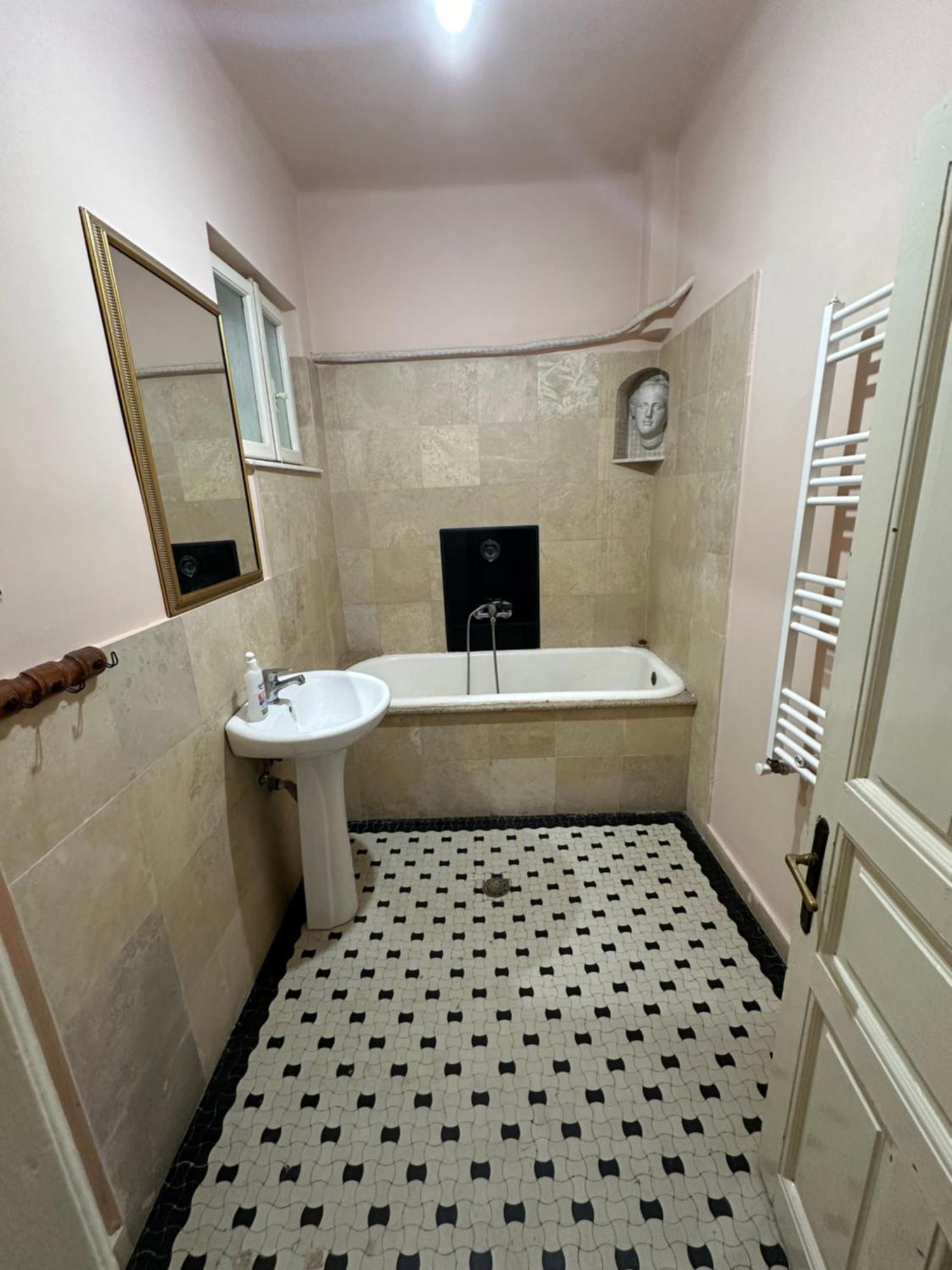 Center Apartment